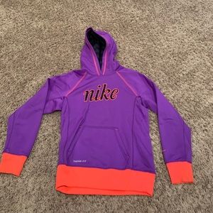 nike sweatshirt